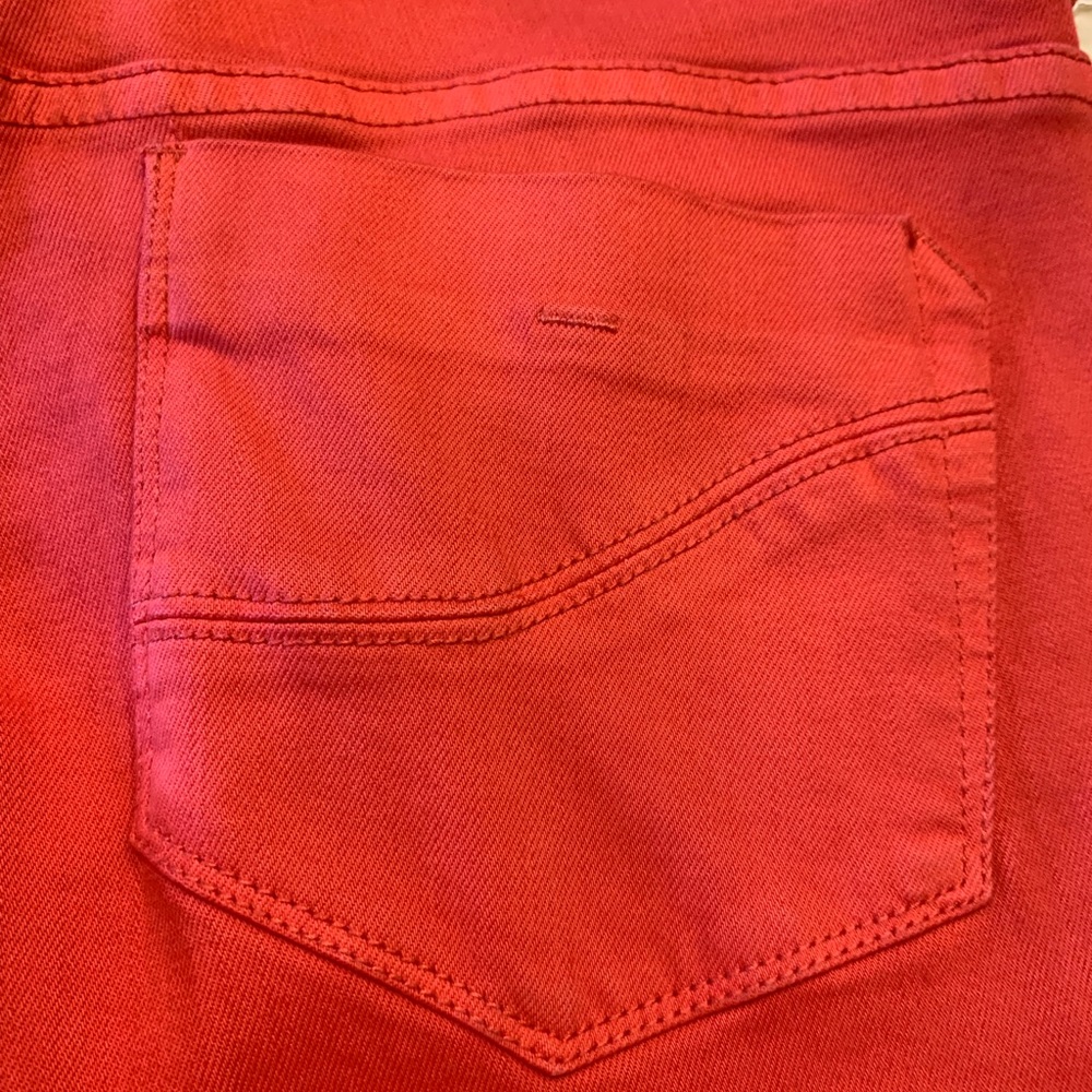 Tommy Bahama Bermuda Shorts - Picture 5 of 5